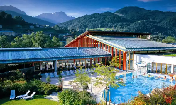 Wellness Baden Schwimmen Oberbayern Urlaub